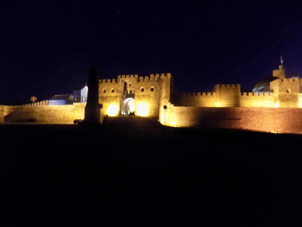 Hotel New Star Akhaltsikhe  Esterno foto